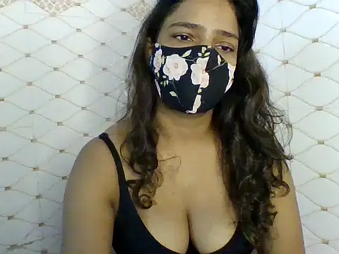 Snapshot of SonY-CaM2 chatting on 09.12.25 SonY-CaM2 online show from 09.12.25