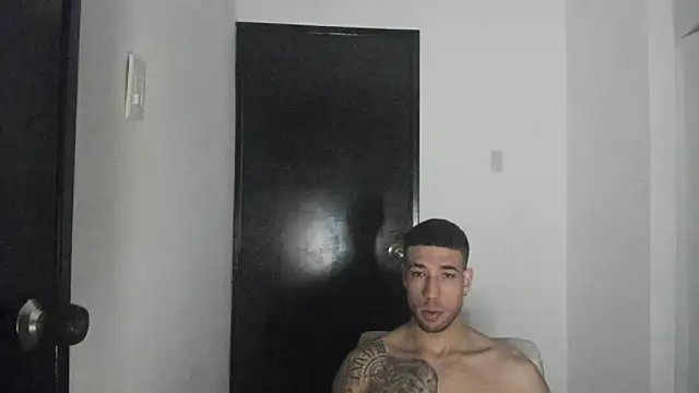 Snapshot of ThiagoLugo chatting on 06.22.26 ThiagoLugo online show from 06.22.26