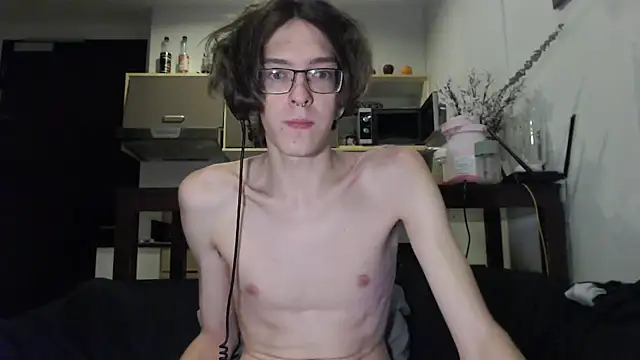 Snapshot of LovesomeCookie chatting on 09.24.25 LovesomeCookie online show from 09.24.25