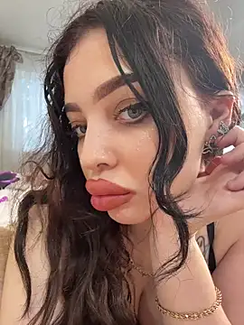 Snapshot of Hannah_xBaby chatting on 11.22.25 Hannah xBaby online show from 11.22.25