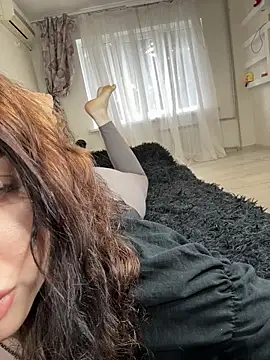 Snapshot of Hannah_xBaby chatting on 12.17.25 Hannah xBaby online show from 12.17.25