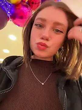 lucy-joy online show from 02.03.26