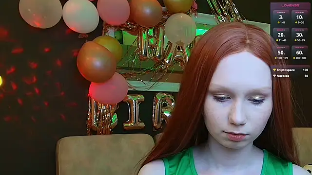 FoxyMira online show from 06.18.26