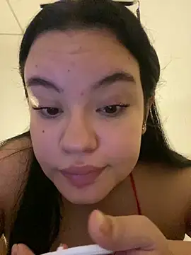 Emily Taylor2 online show from 09.11.25