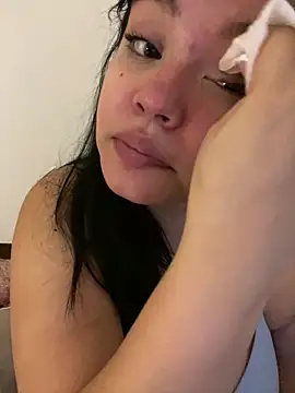 Emily Taylor2 online show from 09.18.25