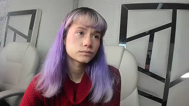 Snapshot of barbieambar chatting on 11.12.25 barbieambar online show from 11.12.25