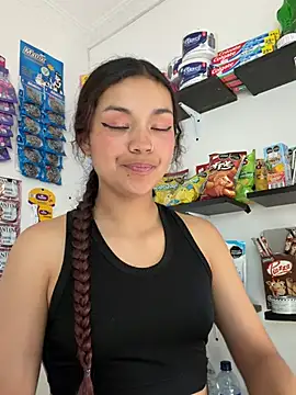 Camilla Miller01 online show from 04.16.26