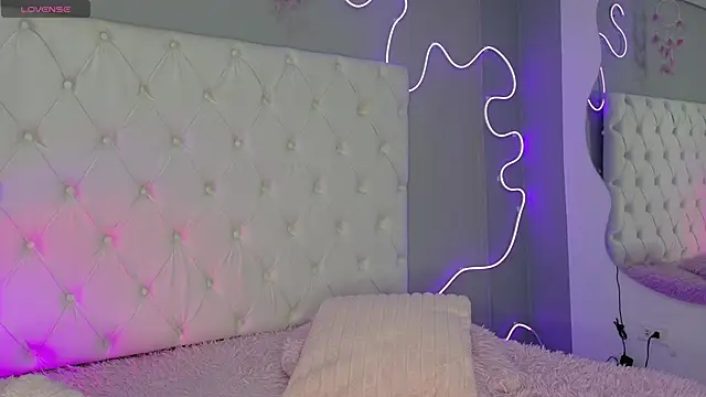 Megan  cole1 online show from 09.13.25