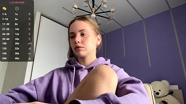 Snapshot of LinaMoonBlessed chatting on 10.14.25 LinaMoonBlessed online show from 10.14.25