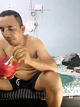 miroqui143 online show from 10.31.25