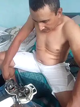 miroqui143 online show from 12.14.25