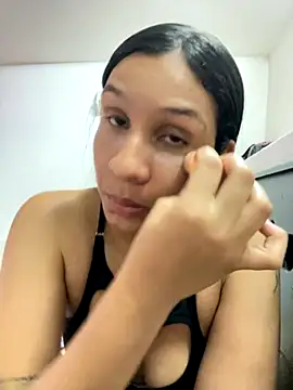 Snapshot of Danny_gonza chatting on 10.05.25 Danny gonza online show from 10.05.25