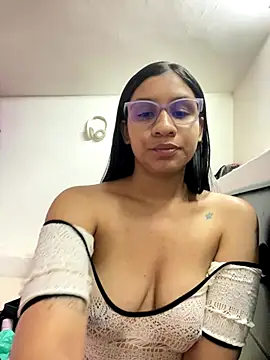 Snapshot of Danny_gonza chatting on 10.07.25 Danny gonza online show from 10.07.25