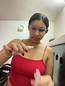 Snapshot of Danny_gonza chatting on 10.08.25 Danny gonza online show from 10.08.25