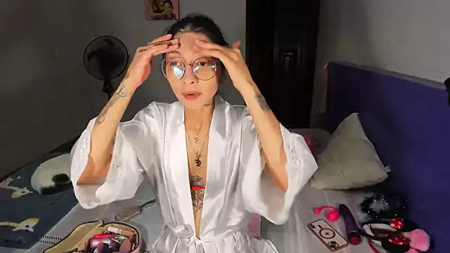 Anais lux online show from 03.20.26