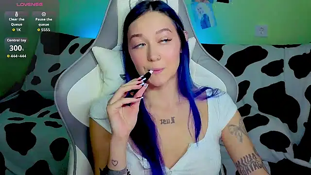 Im suka online show from 10.13.25