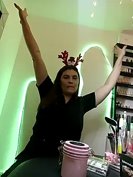 Secret Bella online show from 12.19.25