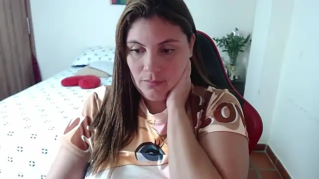 Secret Bella online show from 01.06.26