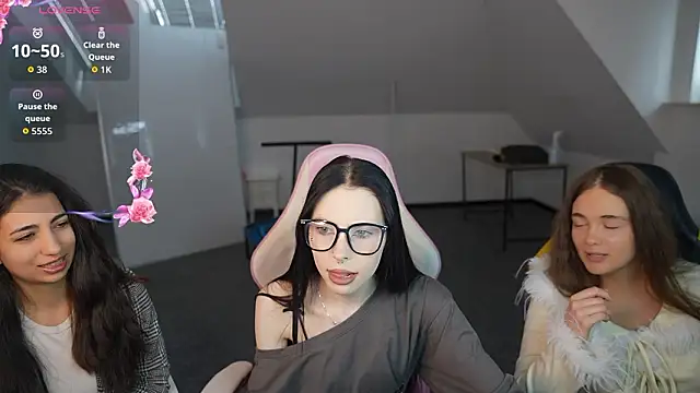 VivianSweet  online show from 02.25.26