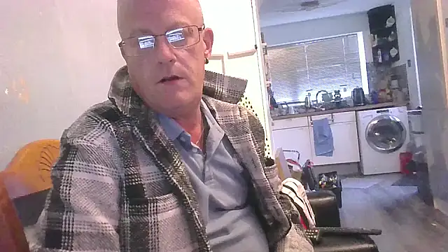 hefin18 online show from 02.19.25
