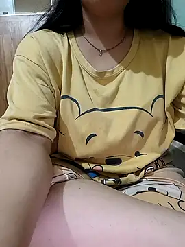 Snapshot of roshni_agrawal0 chatting on 09.09.25 roshni agrawal0 online show from 09.09.25