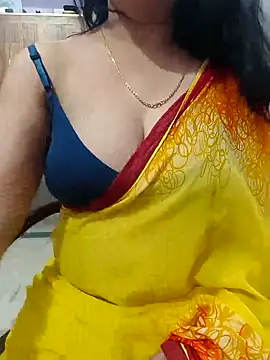 Snapshot of roshni_agrawal0 chatting on 11.23.25 roshni agrawal0 online show from 11.23.25