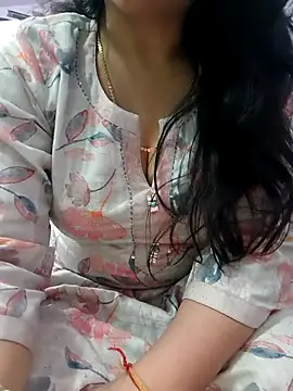 Snapshot of roshni_agrawal0 chatting on 02.12.26 roshni agrawal0 online show from 02.12.26