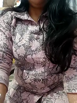 Snapshot of roshni_agrawal0 chatting on 02.25.26 roshni agrawal0 online show from 02.25.26