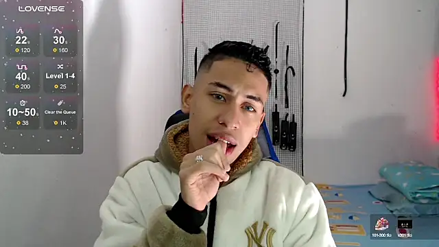 dylan apol0 online show from 09.20.25