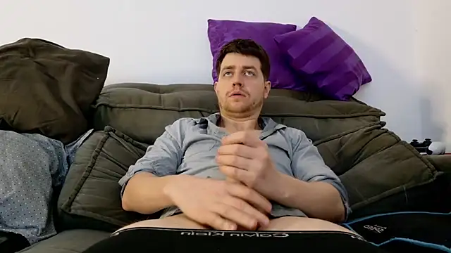 Snapshot of aaron_nvk chatting on 10.06.25 aaron nvk online show from 10.06.25