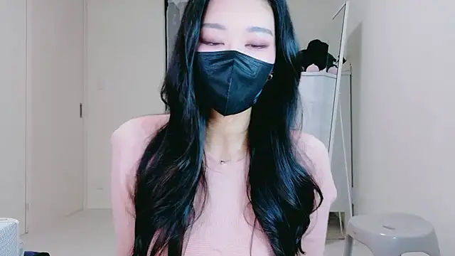 Snapshot of ramuchan_desu chatting on 02.04.26 ramuchan desu online show from 02.04.26