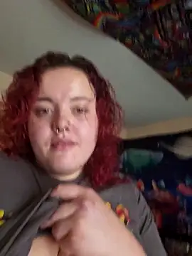 Snapshot of nuttiebuddy1 chatting on 09.13.25 nuttiebuddy1 online show from 09.13.25