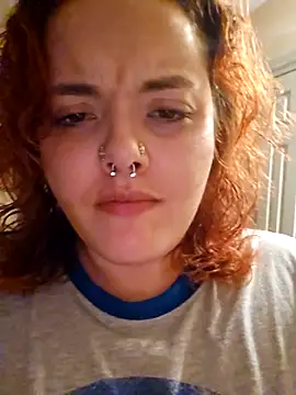 Snapshot of nuttiebuddy1 chatting on 09.28.25 nuttiebuddy1 online show from 09.28.25