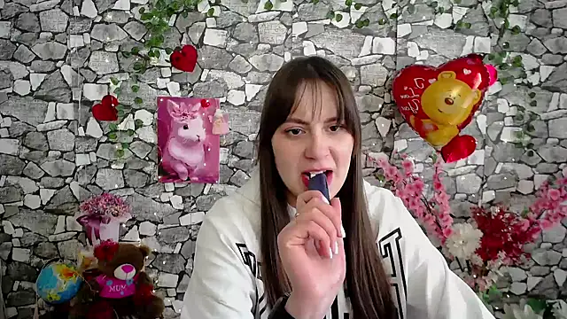 Amanda Bright  online show from 02.11.26