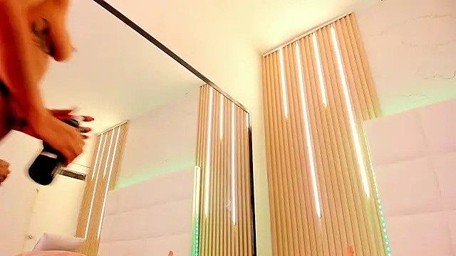 Elody rousse online show from 11.28.25