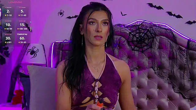 Snapshot of KinkyAmelie chatting on 10.26.25 KinkyAmelie online show from 10.26.25