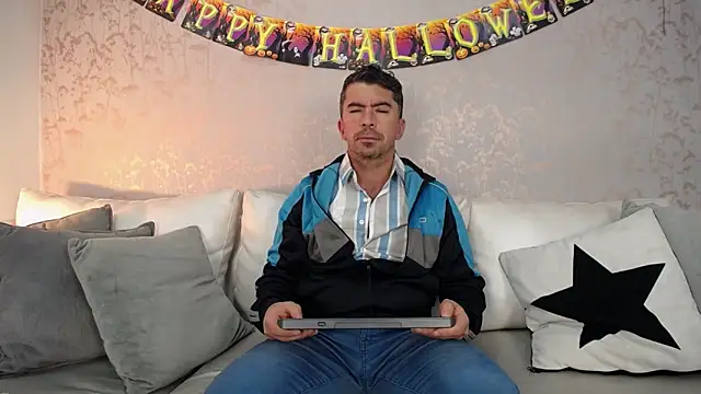 JuanKFit 45 online show from 10.28.25