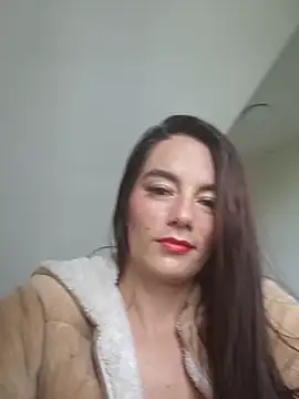 Demy Rhoades online show from 10.02.25