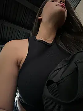 BellaLeclair online show from 04.01.26