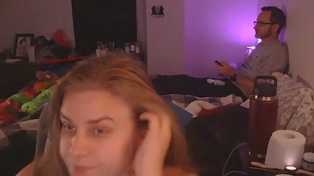 Sexyblonde12344 online show from 09.11.25