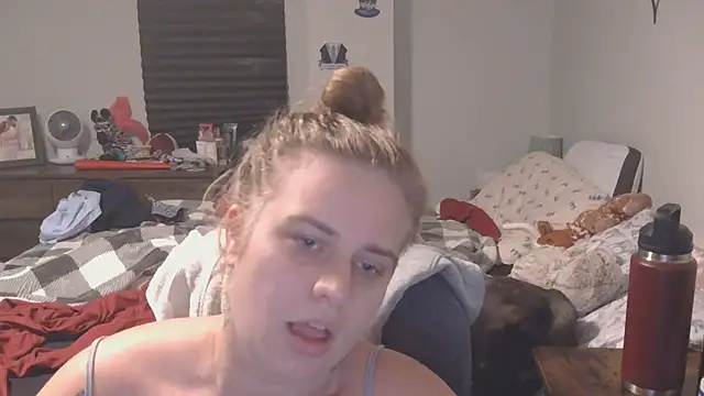 Sexyblonde12344 online show from 09.14.25