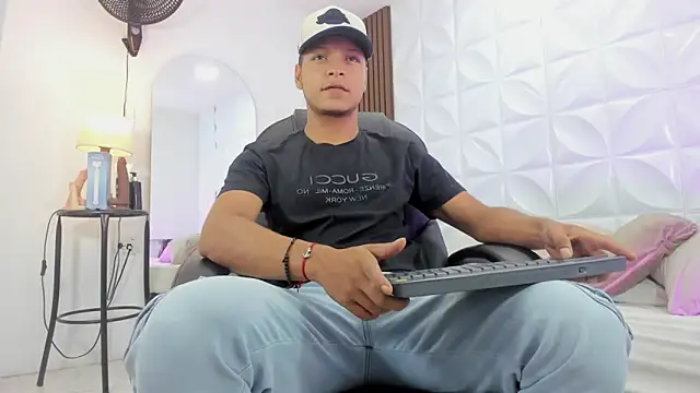 Ricky Owens1 online show from 11.23.25