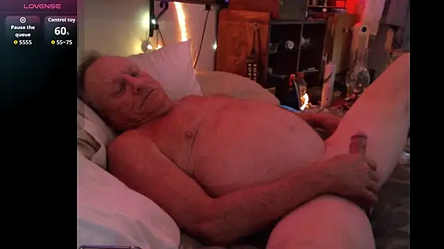 Pussyeat2please online show from 12.02.25