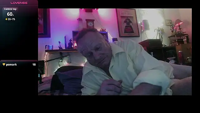 Snapshot of Pussyeat2please chatting on 02.05.26 Pussyeat2please online show from 02.05.26