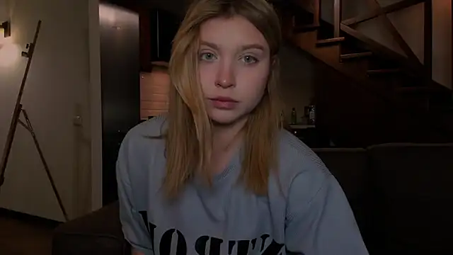 Snapshot of VanillaLivitski chatting on 11.24.25 VanillaLivitski online show from 11.24.25