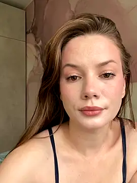 Snapshot of Rosie_Holmes_ chatting on 09.26.25 Rosie Holmes online show from 09.26.25