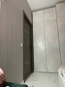 Snapshot of Rosie_Holmes_ chatting on 11.12.25 Rosie Holmes online show from 11.12.25