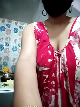 Snapshot of Priyajaanbaby chatting on 11.07.25 Priyajaanbaby online show from 11.07.25