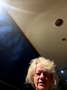 ladyboatlady online show from 09.28.25