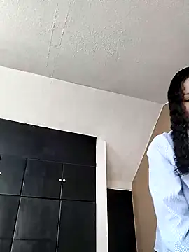 SofiaDelicia online show from 10.13.25